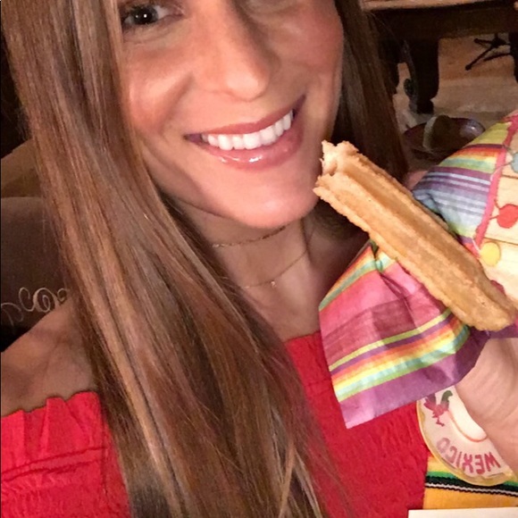 Meet your Posher, Alexis - Picture 7 of 8